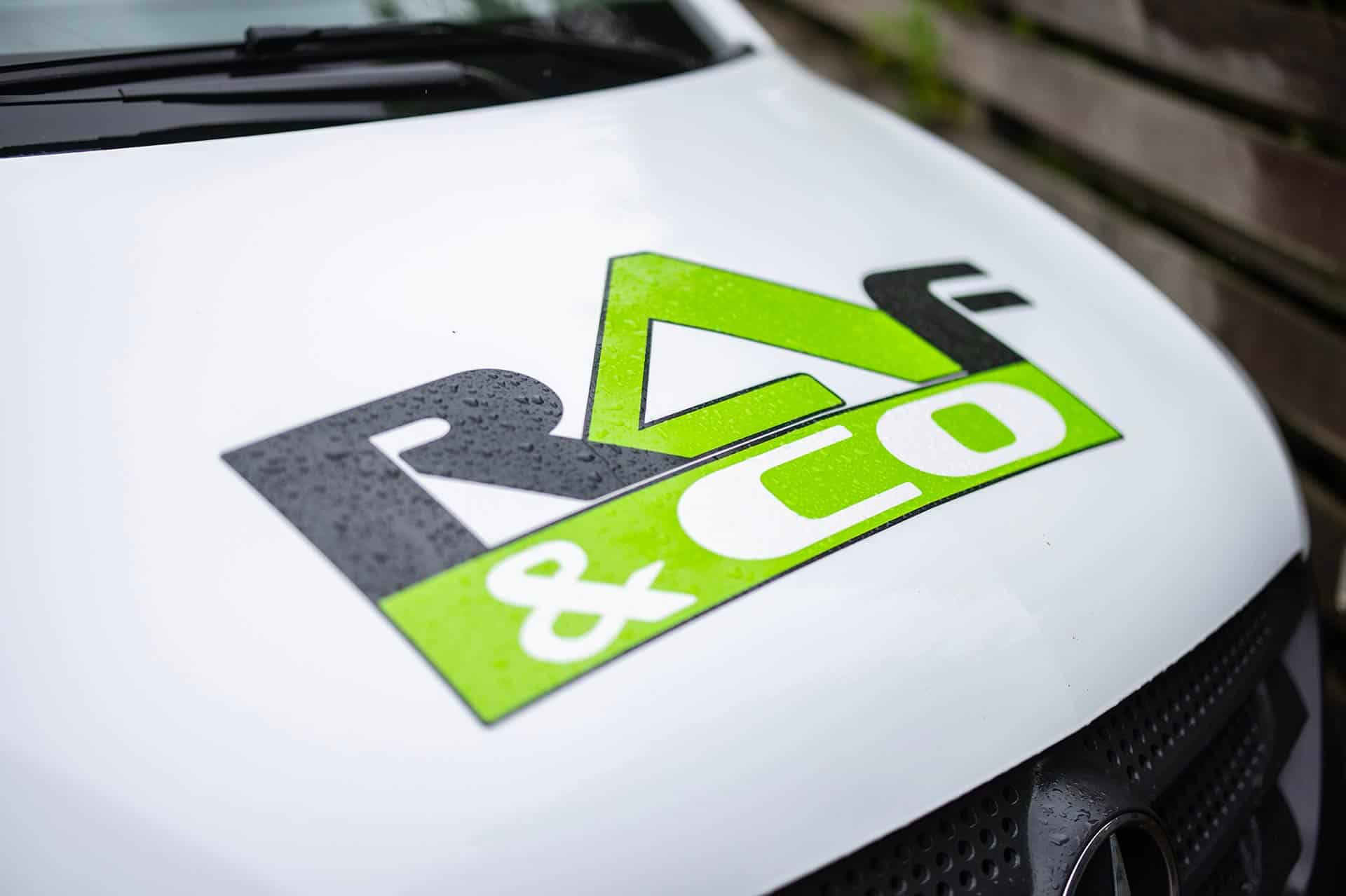 Raf & Co kører ud til kunder som murer i Taastrup
